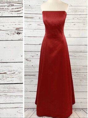 NWT Michaelangelo Red strapless dress formal gown